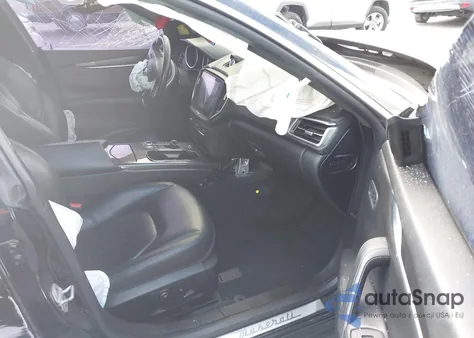 2018 Maserati Ghibli z USA, uszkodzony, nr VIN ZAM57XSA5J1293157